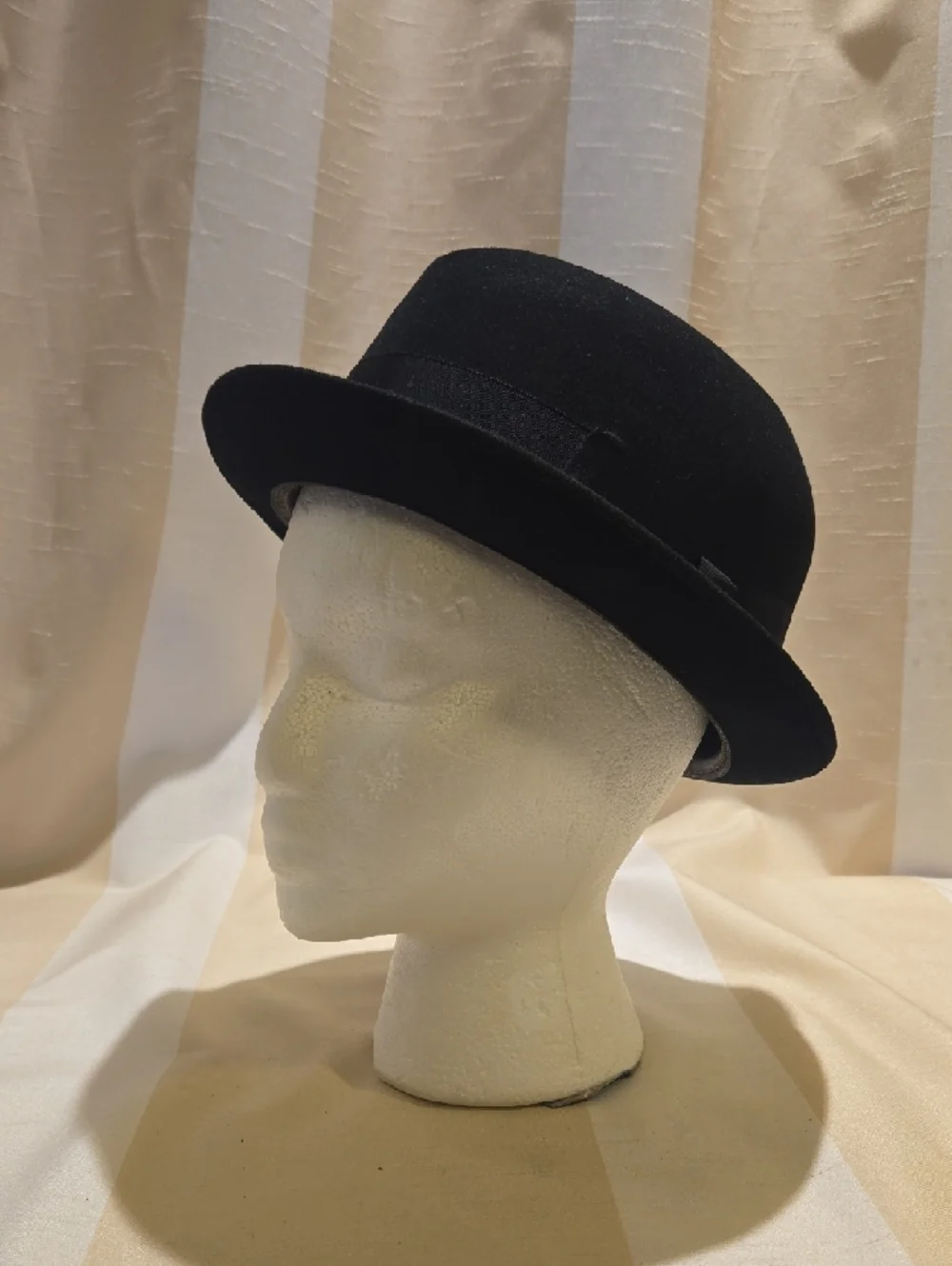 Men's Black Felt Bowler Hat with Ribbon Band - Picture 10 of 13